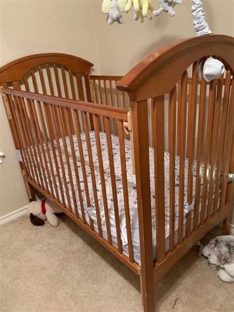 If you're looking for the best breathable crib mattress for your little tummy sleeper, the newton baby crib mattress may be the right choice. I am selling a baby crib with the mattress. I am asking ...