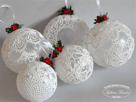 Diy Christmas Ornaments From Lace For A Nostalgic Touch To Your Home