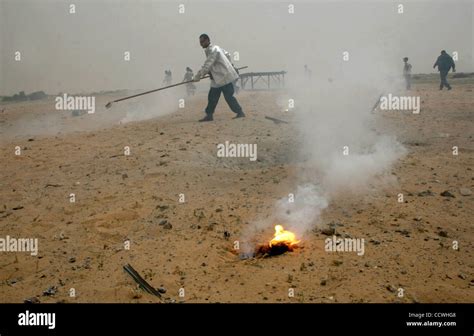 White Phosphorous Munitions Hi Res Stock Photography And Images Alamy