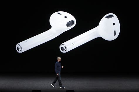 Apple Unveils Iphone 7 Wireless Earbuds