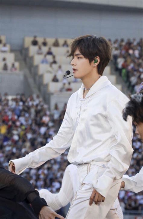 Kim taehyung 36 abs edited wattpad. Pin by Jesreen on JKB8668 | Taehyung abs, Bts world tour, Taehyung
