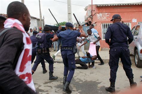 Friends Of Angola Critica Actuação Da Polícia Em Manifestação Em Luanda Ver Angola