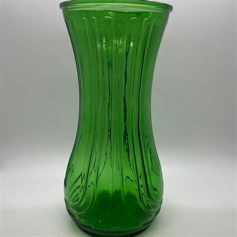 Home D Cor Vintage Hoosier B Green Glass Vase Vintage Mcm Vases