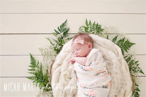 Love The Greenery This Would Be In My Top 6 Newborn Photography Girl