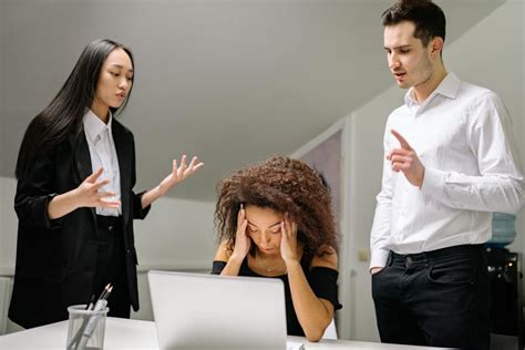5 Workplace Harassment Examples That You May Not Know Syndication Cloud