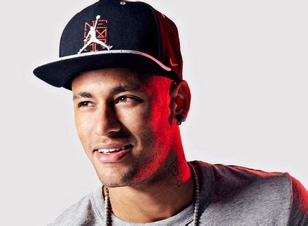 قطع الغيار تعتبر من أهم الأشياء التى يجب التفكير بها قبل اتخاذ قرار شراء نوع سيارة محدد , وتتميز البى واى دى بتوافر قطع غيارها. نيمار دا سيلفا يتعرض لحادث سيارة