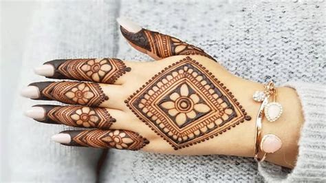 Mehandi Design By Henna