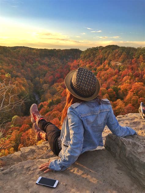 It costs $5 to park your car and they only definitely check out dundas peak in the fall months. Dundas peak Hamilton | Toronto ontario, Hamilton, Ontario
