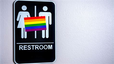 Anti Trans Bathroom Bill Dies In Texas Huffpost