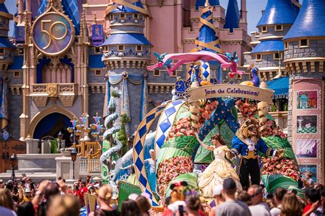 Festival Of Fantasy Parade Viewing Tips Info Disney Tourist Blog