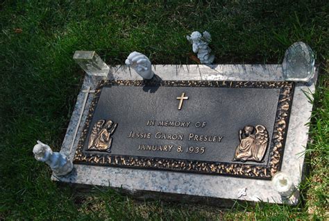 We would like to show you a description here but the site won't allow us. Jesse Garon's Grave | Elvis ' twin brother, who died in ...