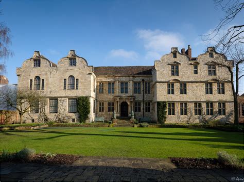 York The Treasurers House The First House For The Treas Flickr