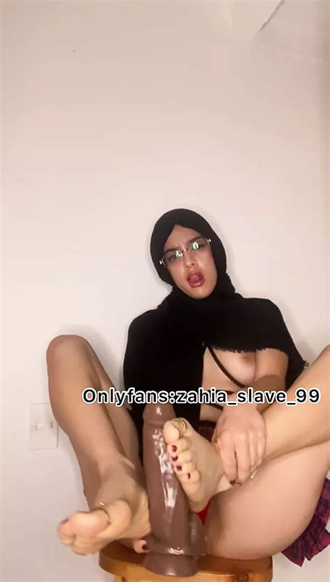 arab with daughter masturbates a giant dildo with her feet xhamster