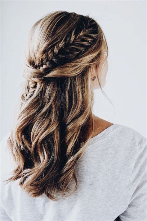 It's ok if it's uneven or little pieces falls out. Pinterest | Fishtail braid hairstyles, Beauty hair makeup ...