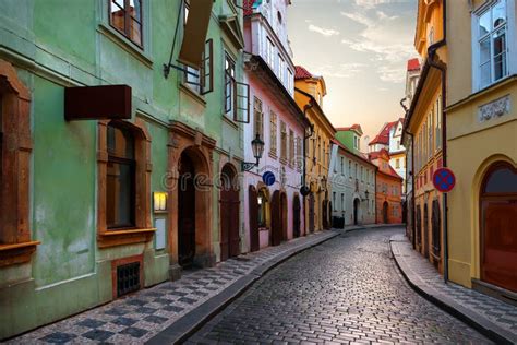 Narrow Street In Prague Stock Image Image Of Sightseeing 125049627