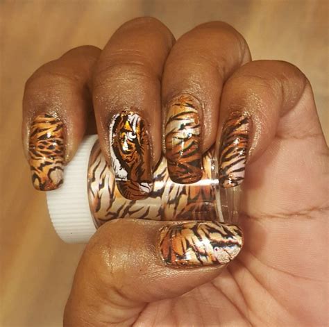 tiger foil nail art tiger nail art tiger nails foil nail designs