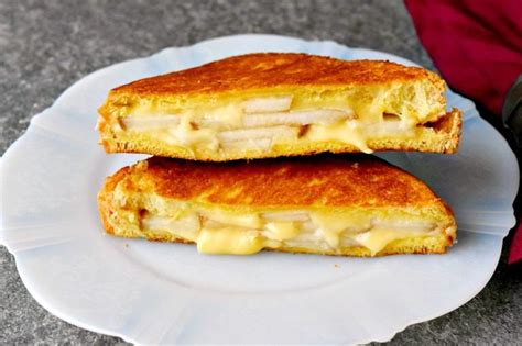 Applewood Gouda And Pear Grilled Cheese A Kitchen Hoor S Adventures