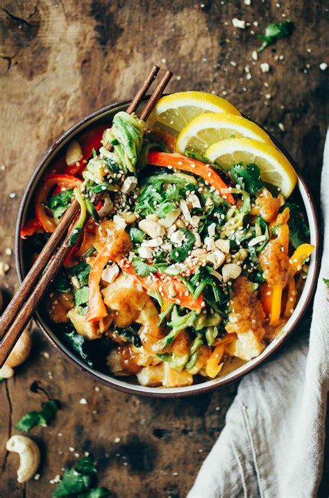 Pour in the coconut milk, and bring to a boil. Whole30 Thai Chicken Noodles | Recipe | Whole30 dinner ...