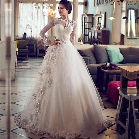 2017 Dubai Muslim Arabic Lace Wedding Dresses Ball Gown Long Sleeve