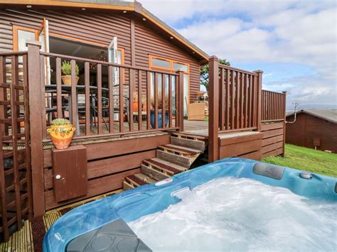 Whitsand Bay Holiday Park Torpoint Cornwall Self Catering Holiday Lodges