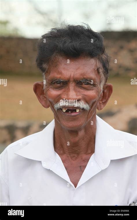 Sri Lanka Sinhalese Man Stock Photo Alamy