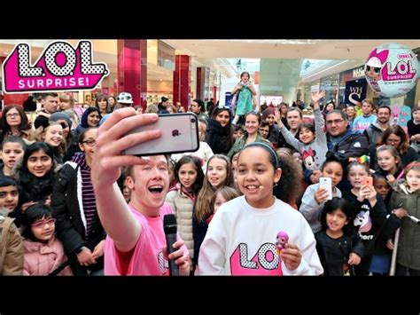 Aubrey heart 2.294 views2 weeks ago. Shopkins Season 7 Party At Toys R Us - Meet And Greet -... | Doovi