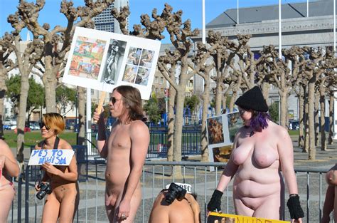 1 In Gallery Public Nude Protest Cfnm San Fransisco Picture 1