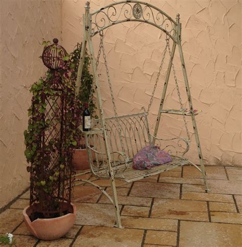 Weder im garten, noch im teich habe ich irgendeinen nachteil festgestellt. Eisen Schmiedeeisen Hollywood Garten Schaukel Romantico ...