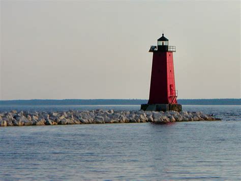 Manistique Lighthouse Lighthouse On Lake Michigan At Manis Flickr