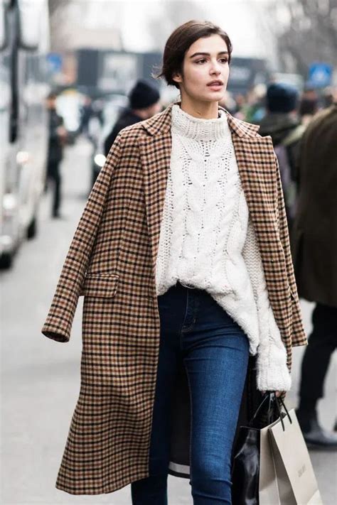 10 Wardrobe Essentials Of Parisian Winter Style La Fashion Week Milan