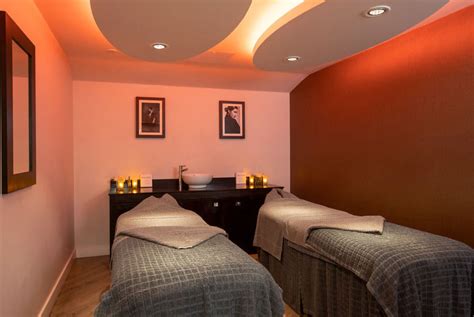 Beauty Treatments In Glasgow Spa Deals Facials Pamper Packages And More Glasgow Wowcher