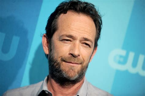 Luke Perry Was Buried In An Eco Friendly Mushroom Suit