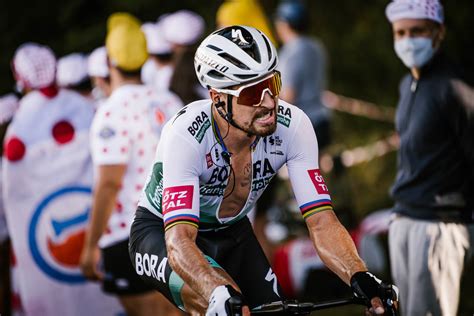 With this installment of the sagan collection, the design is imbued with the spirit of chasing rainbows, while also showcasing two flavors of peter's distinct racing style. Peter Sagan tries to pile pressure on Sam Bennett at Tour ...