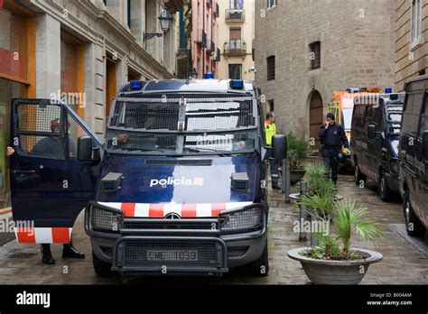 Spanish Police On A Mission On Barcelona Spain Spanish La Rambla Or Les