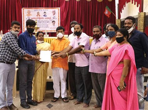 Alwar, assistant professor, mysore govt. MLA launches 'Yogakshema Yatra' in KR - Star of Mysore