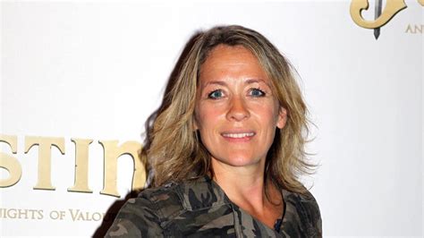 Sarah Beeny Has Announced That She Has Breast Cancer Canada Today