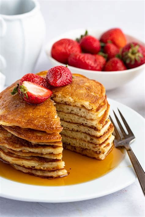 Old-Fashioned Pancakes (Easy Recipe) - Insanely Good