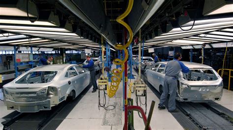 Auto Manufacturers Suppliers And Trade Unions Focus On Social Aspect