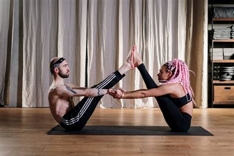 Couple Yoga Poses To Build Intimacy Bold Outline Indias Leading Online Lifestyle Fashion