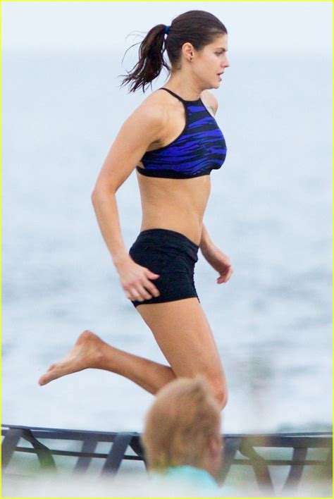 Alexandra Daddario Sprints Into Action On Baywatch Set Photo 3636582