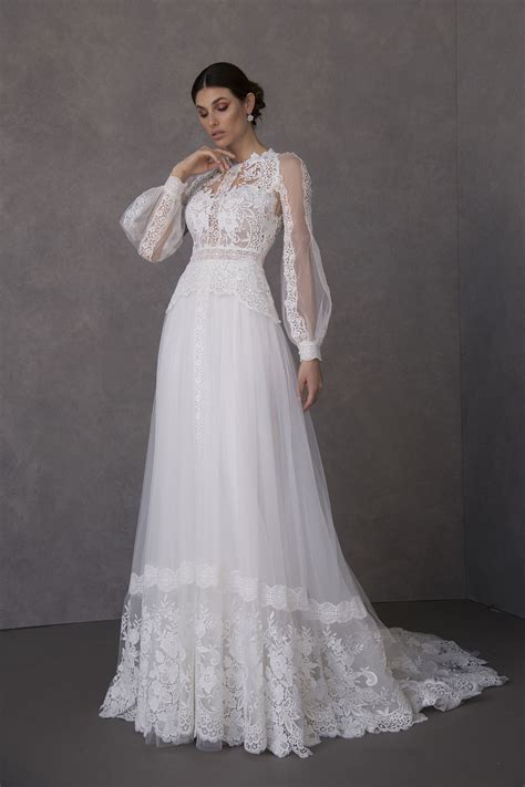 Off The Shoulder Wedding Dress With Puffy Sleeves Collection Racethe