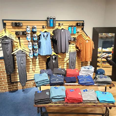 AARDVARK SPORTS SHOP - Updated June 2024 - 34 Photos & 54 Reviews - 559