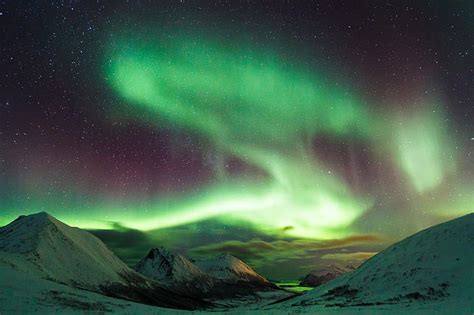 Hd Wallpaper Northern Lights Over Snow Covered Mountain During Night