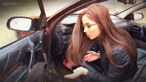 Lady Stuck With Car Car Stuck Woman Carstuck Tv Youtube