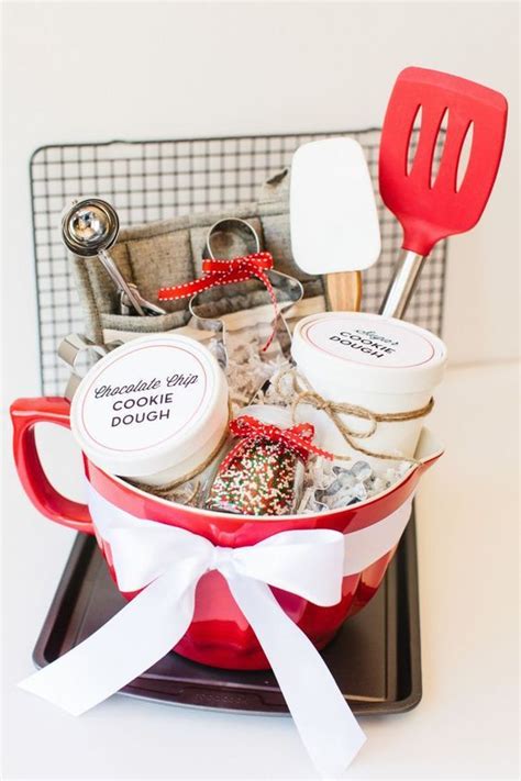 25 Well Themed T Basket Ideas For Any Ocassion Creative T