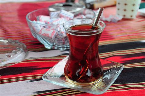 5 places to sip turkish tea in istanbul the 500 hidden secrets