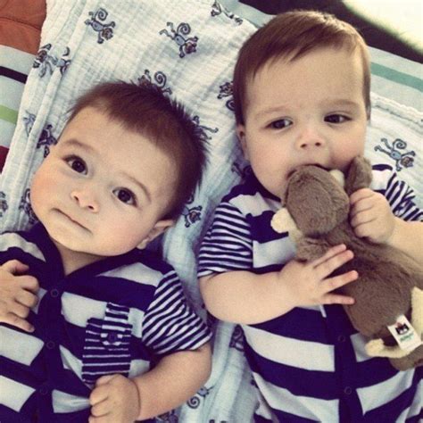 Resultado De Imagen Para Twins Boys Tumblr Gemelos Niño Y Niña