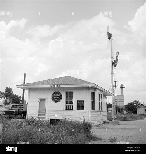 Missouri Pacific Railroad Station Round Rock Texas Stock Photo Alamy
