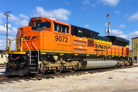 Bnsf Sd70ace 9072 North Kansas City Mo — Trainspo