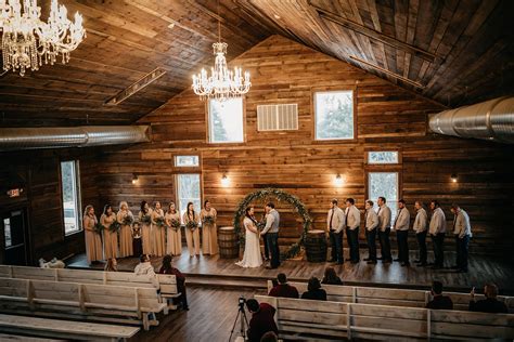 5 Incredible Barn Wedding Venues In Wisconsin Wisconsin Wedding
